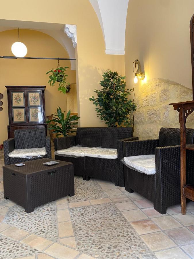 Il Ficus - Holidays Home Mazara del Vallo Bagian luar foto